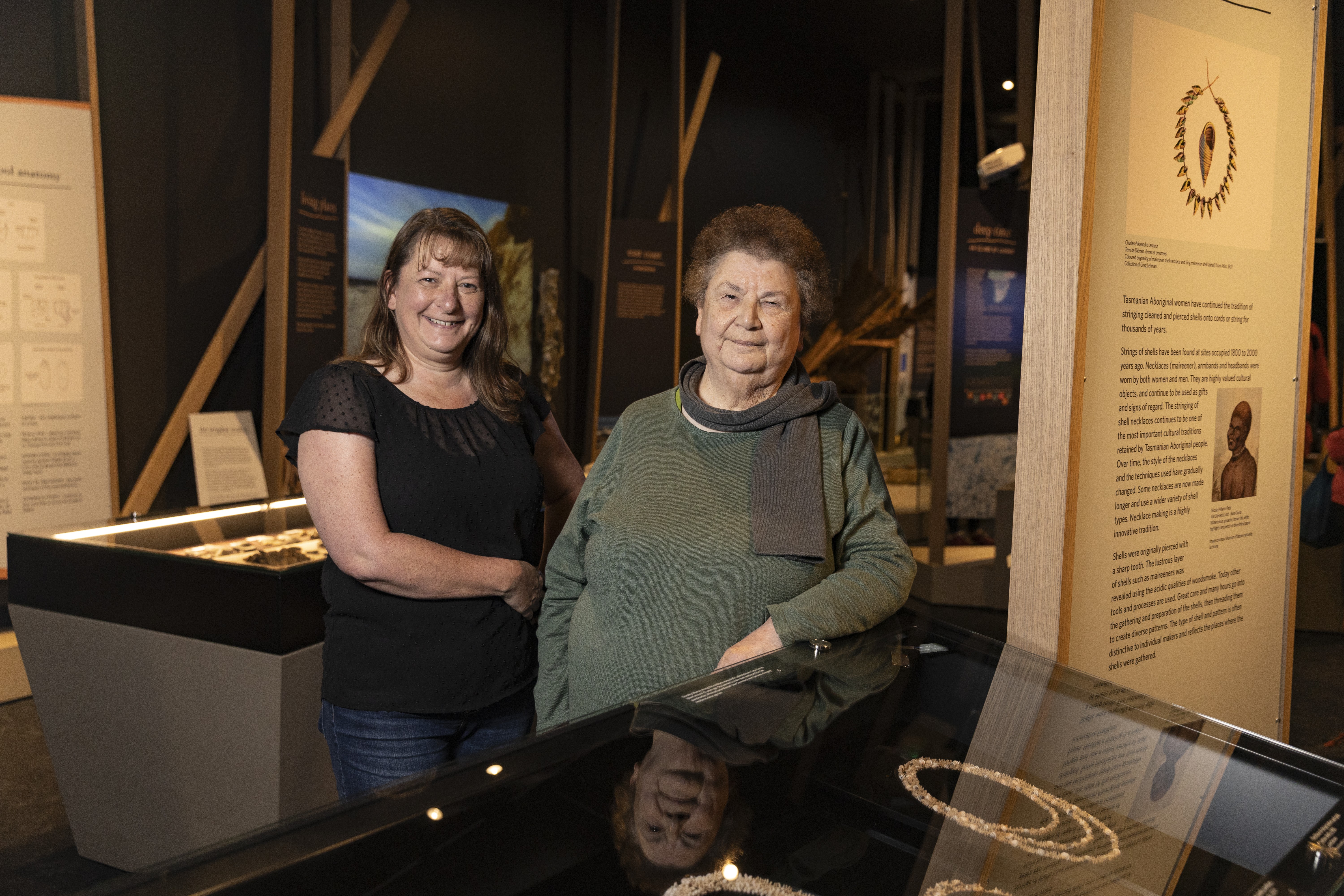 Lola and Vanessa Greeno. Photographer Jillian Mundy