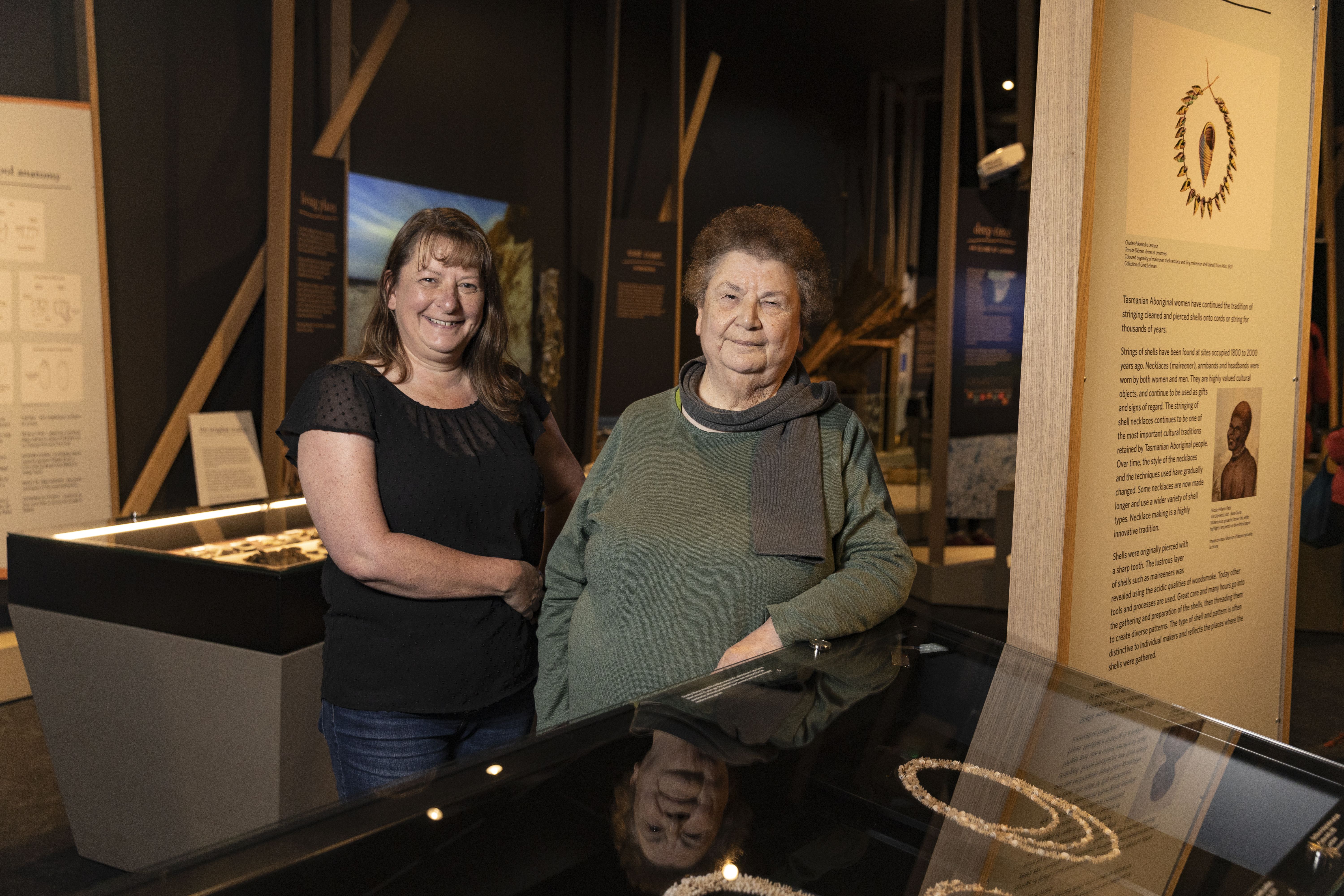 Lola and Vanessa Greeno. Photographer Jillian Mundy