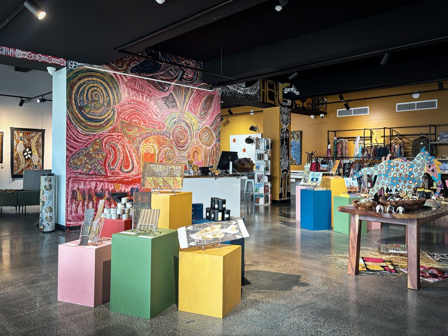 Aboriginal Bush Traders - Gallery Interior