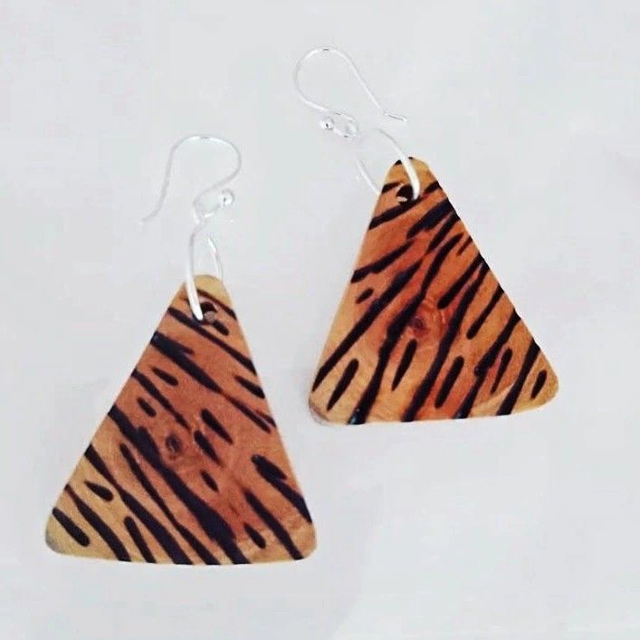 Gabrielle Rahman - Artwork:Lines on Triangle wooden handcrafted earrings Gabrielle Rahman - Lines on Triangle wooden handcrafted earrings