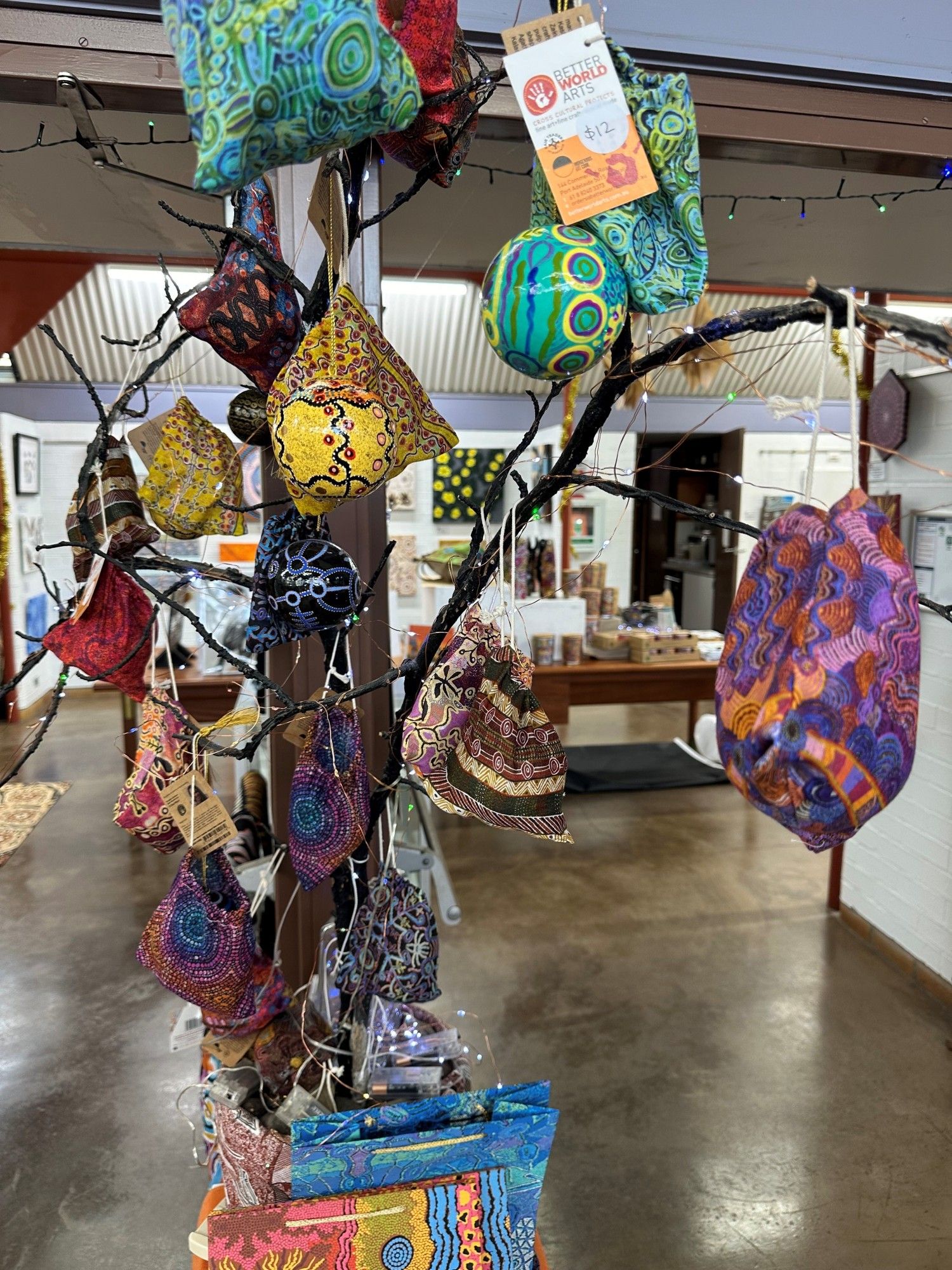 Dunghutti-Ngaku Aboriginal Art Gallery - Gallery Image