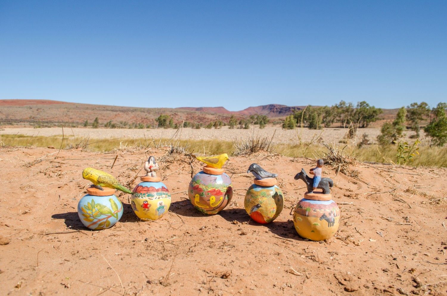 Hermannsburg Potters - Artwork:Hermannsburg Potters artworks on Country Hermannsburg Potters - Hermannsburg Potters artworks on Country
