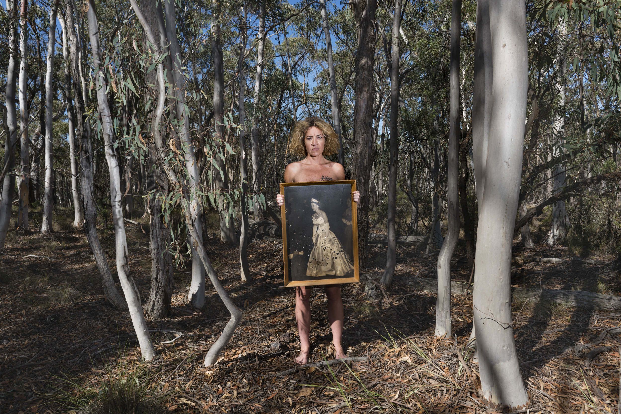 Amala Groom - Artwork:dhaagun ngiyanhigin.gu nganhundhi (the land owns me) Amala Groom - dhaagun ngiyanhigin.gu nganhundhi (the land owns me)