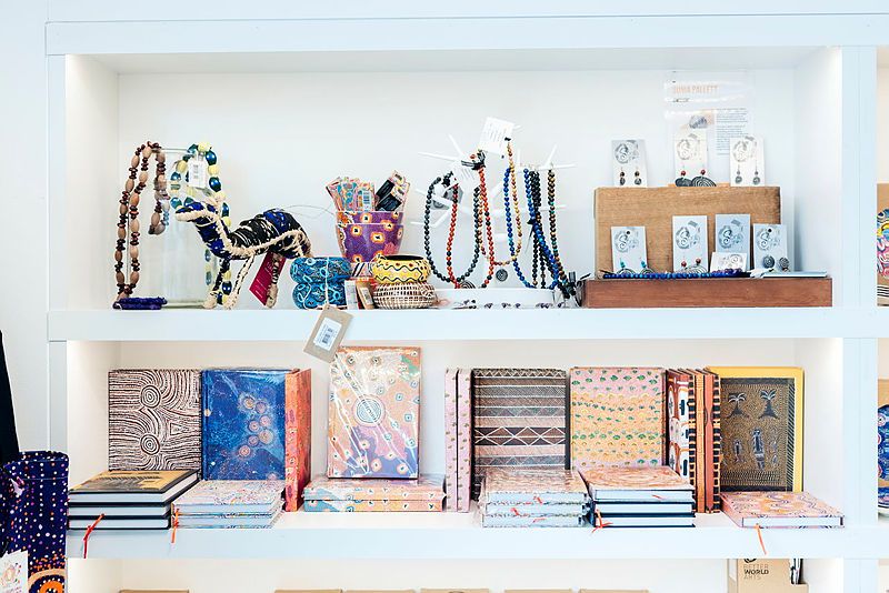 QAGOMA Store - QAGOMA Store Merchandise Display